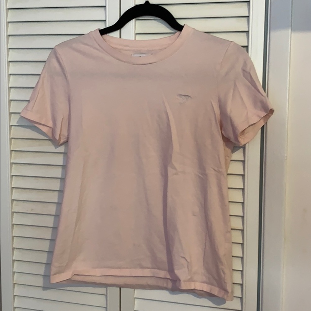 TNA T-shirt